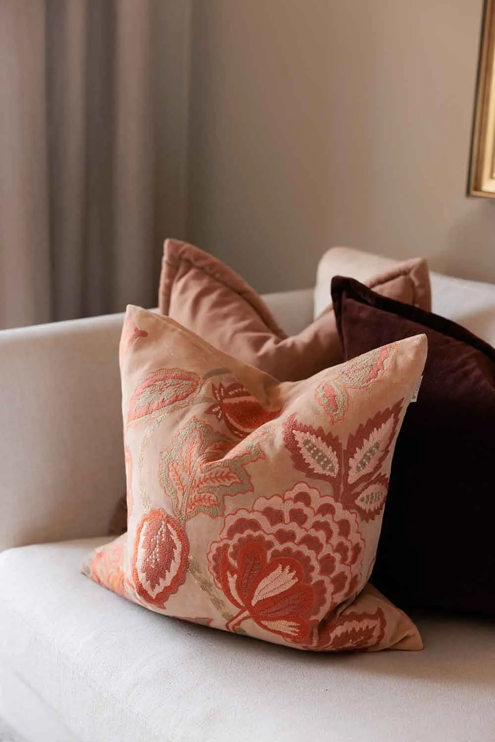 putetrekk-floyel-med-kant-lama-interior-705708_1800x1800