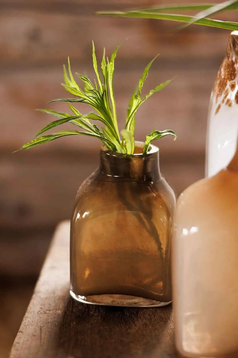 vase-farget-glass-lama-interior-104404_1800x1800