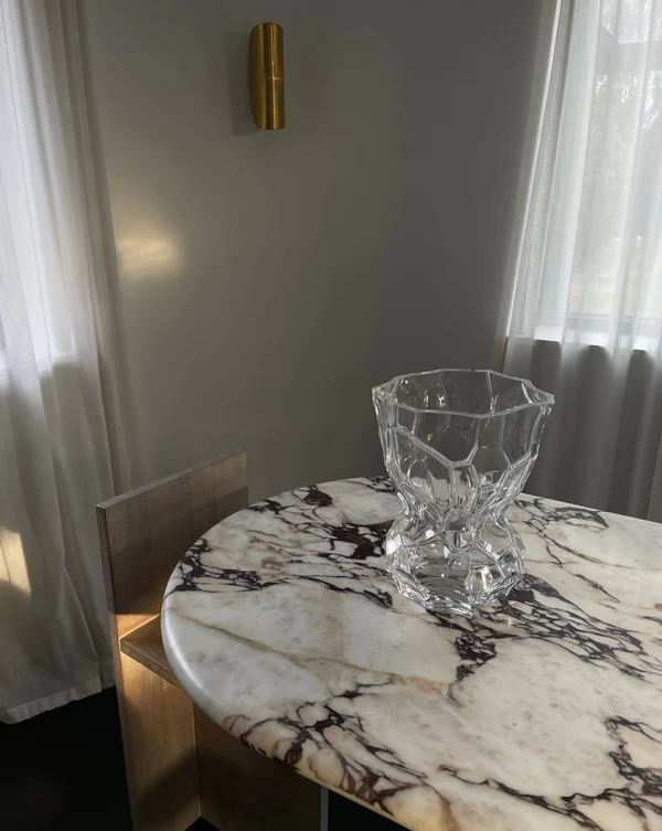 HeinStudio-ReflectionVase5_600x