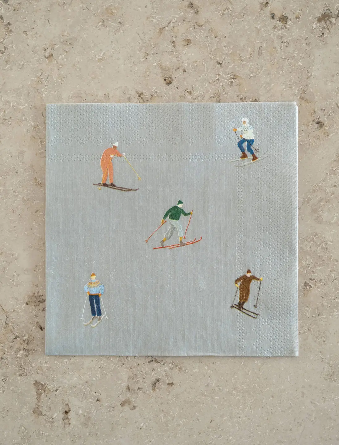 skiers-servett-3-1097x1440