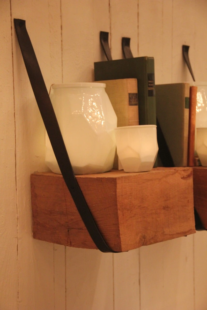 oak-shelf-with-belts-black-941058-en-max