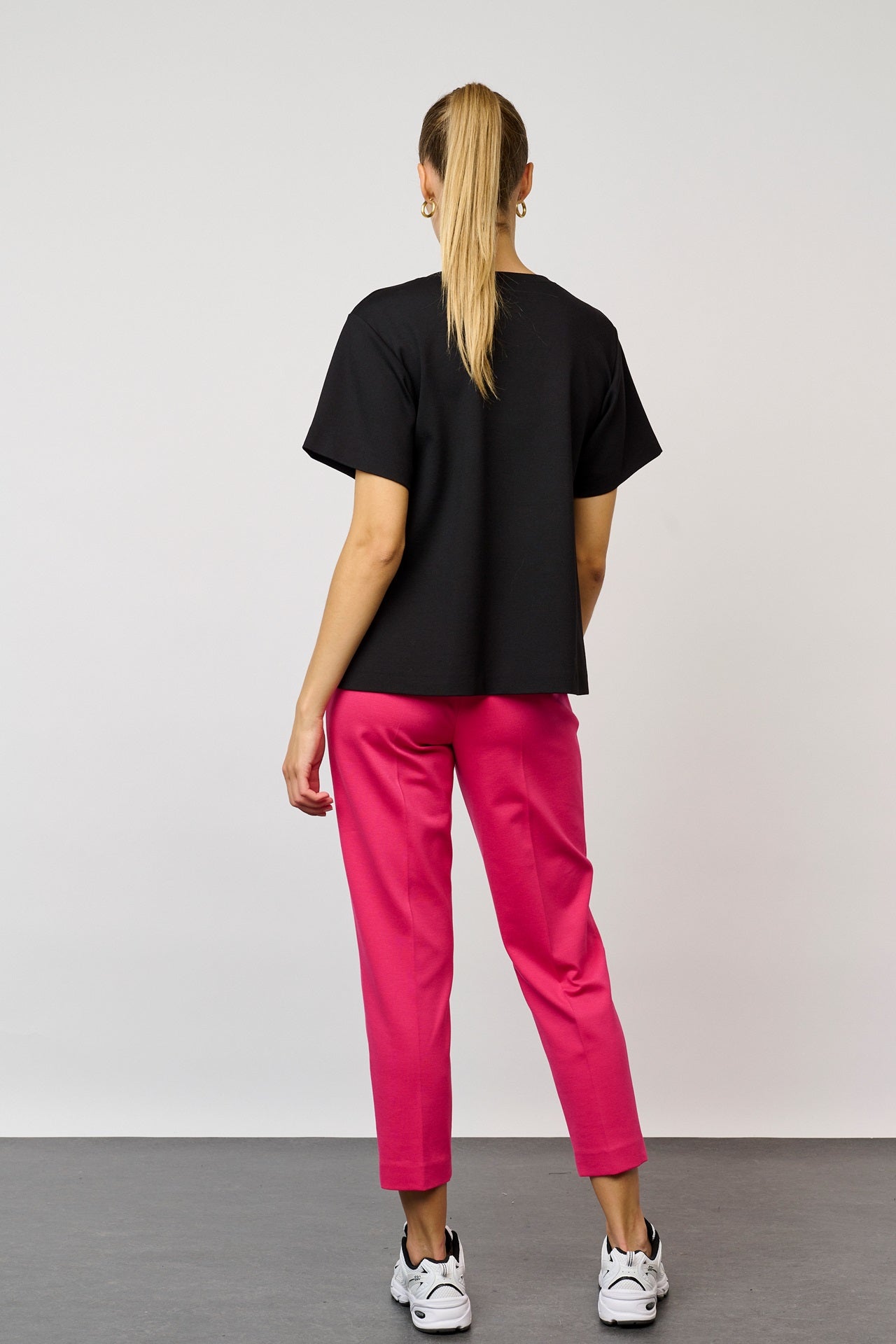 t-shirts-gomaye-dame-gmeline-t-shirt-black_2