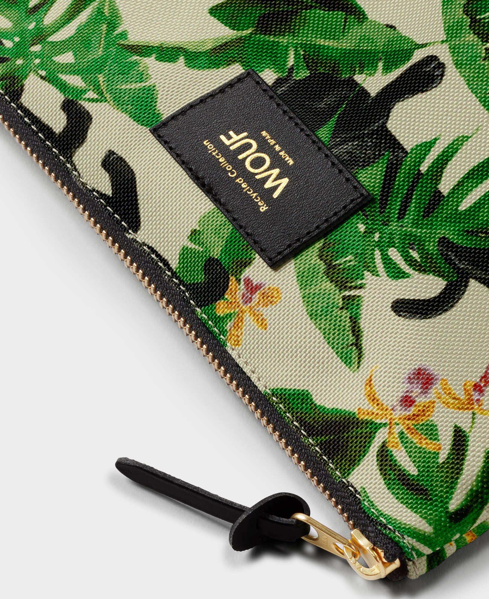 03_WOUF-ML240002-Pouch-Yucata-Detail_adl