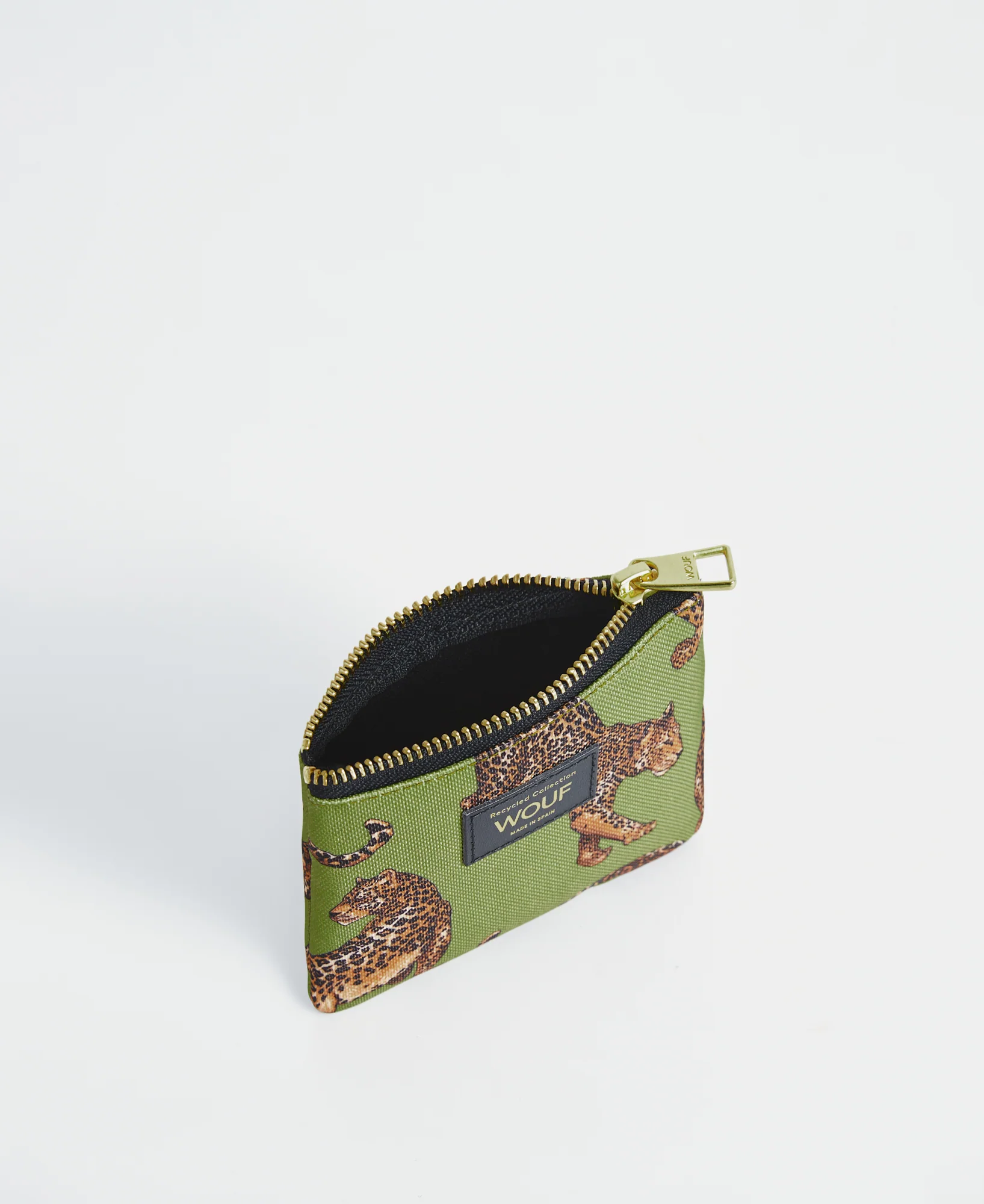 2-WOUF-MS240029-Small-Pouch-Olive-Leopard