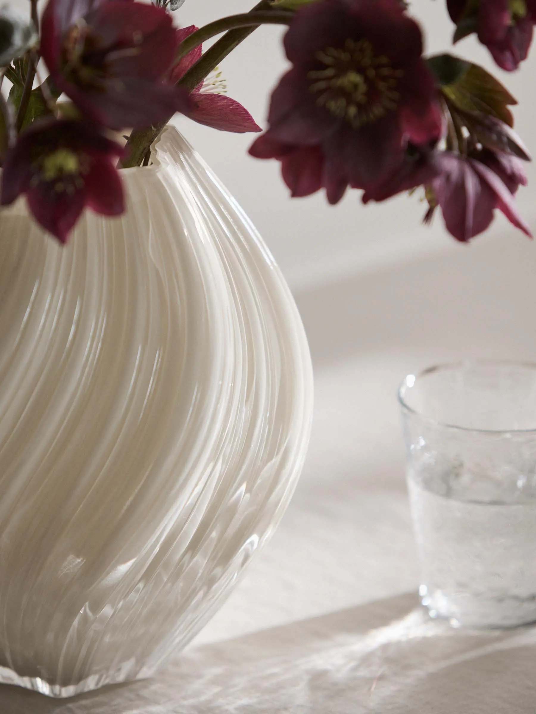 noma-vase-5-webb
