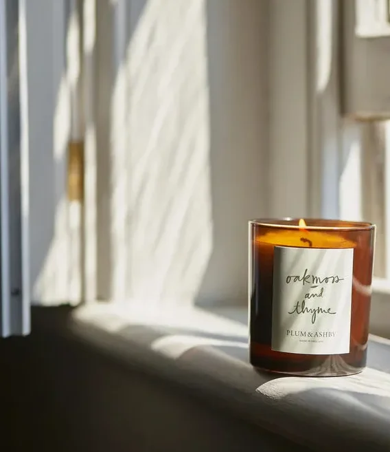 Oatmoss-and-Thyme-candle_600x_c1749ab3-d887-4bc4-b876-44b5cae89fe8_900x