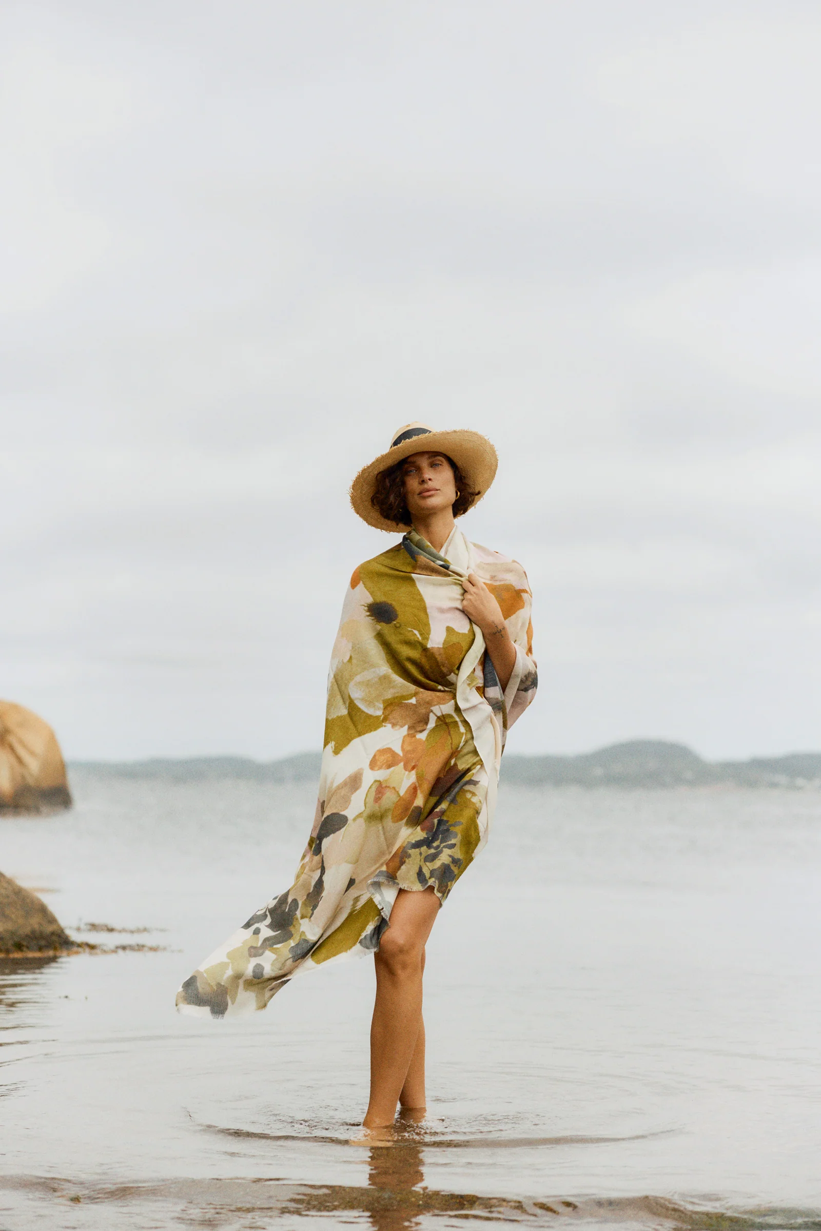 2510934_Olive_yards_wool_scarf_1600x