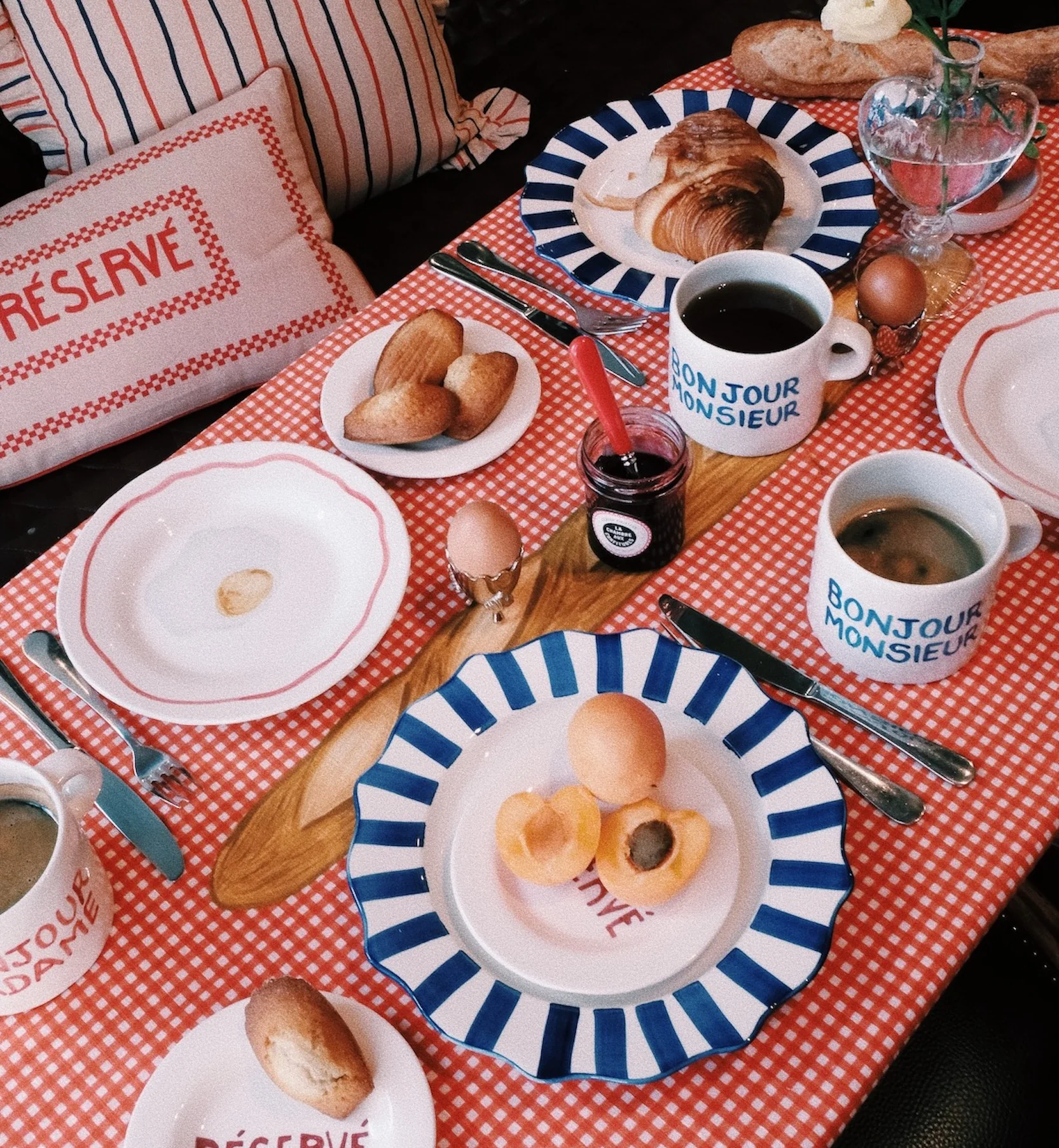 25-1M805019_BL_3_B2B-C