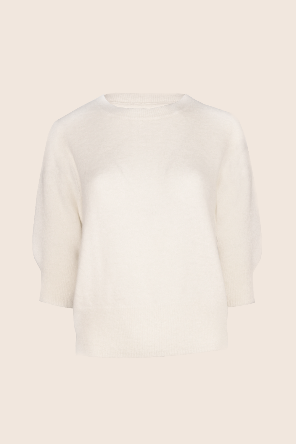 821_7e40748dfe-emma-topp-hvit-full-2x3