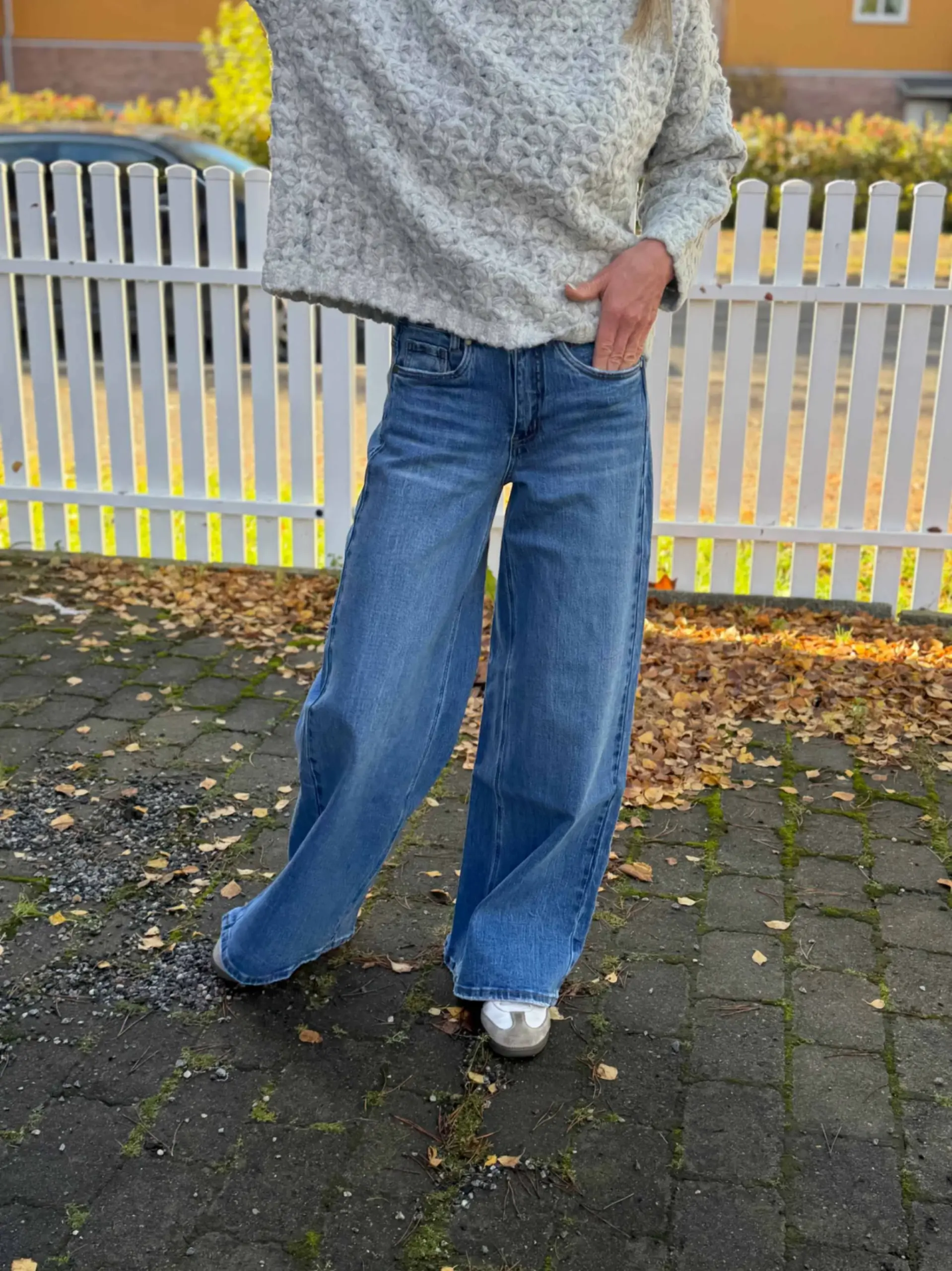MWKaro 144 Mid X-Wide L32 Medium Blue Wash - Bilde 1