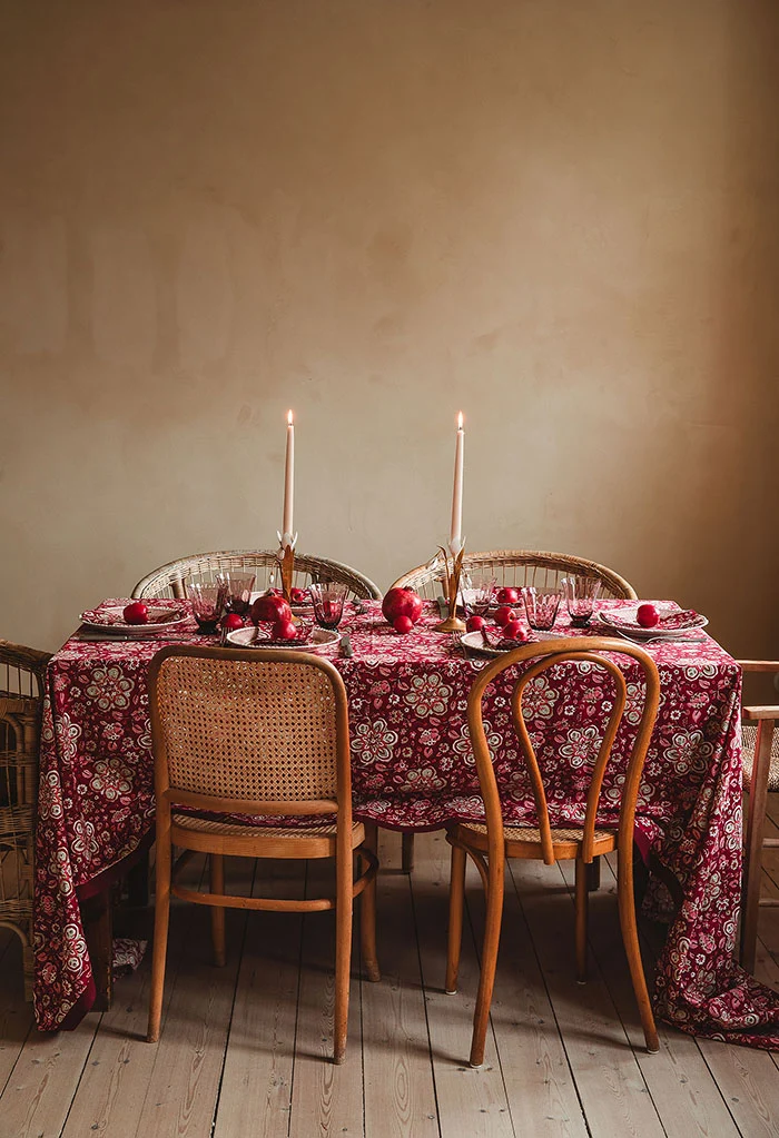 Tablecloth amara scarlet 150x250cm - Bilde 1