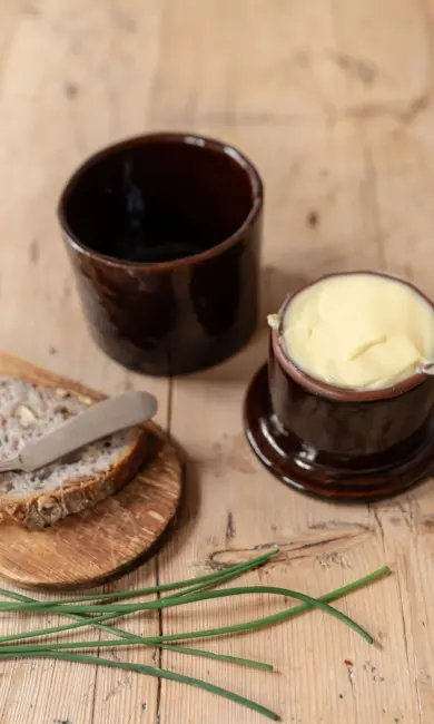 Teracotta smørklokke kaffe
