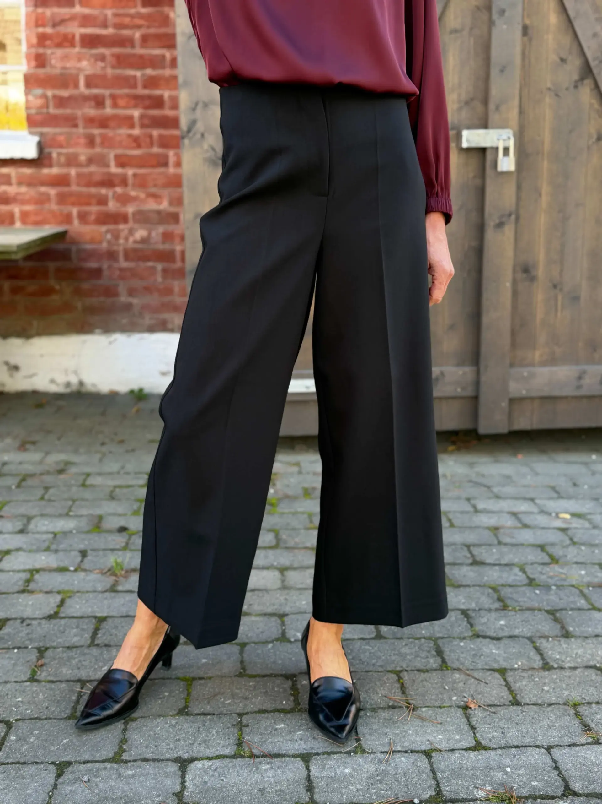 Corinne wide cropped pants black - Bilde 1